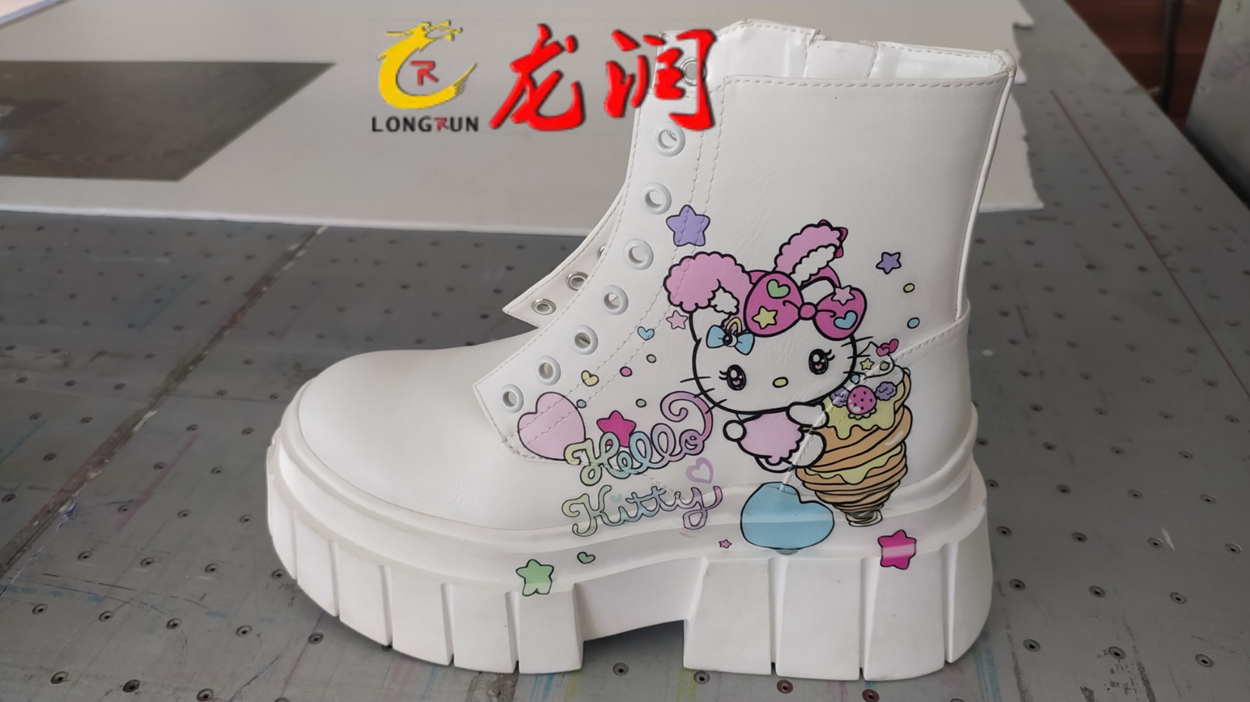 uv打印機(jī),uv平板打印機(jī),萬能打印機(jī),uv彩印機(jī),uv打印機(jī)廠家,龍潤